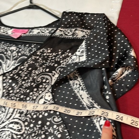 Bandana Print black white tunic SATIN VNECK Flowy ornate tribal pullover 1X TOP - Picture 7 of 14